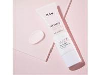 ���� �������������� � ���������� �������� IOPE UV Shield Essential Tone-up Sun S