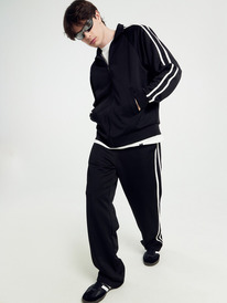 Mark Formelle   181251 181251  +. 1050