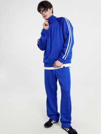 Mark Formelle   181251 181251  +. 1050