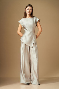 ������ N.O.W. 1642